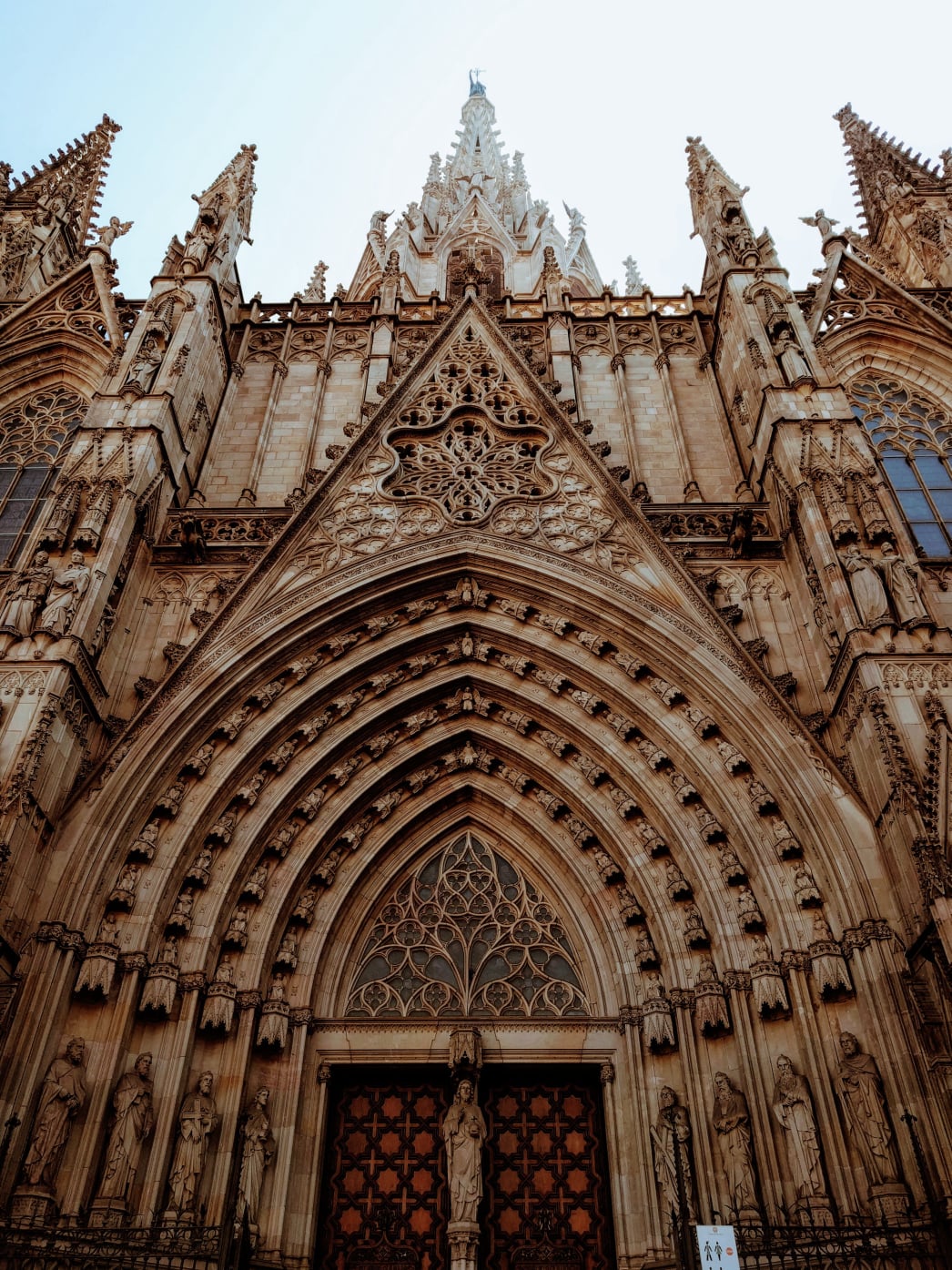5. Audioguide Barcelona. Catedral de la Santa Creu i Santa Eulalia / Kathedrale von Barcelona