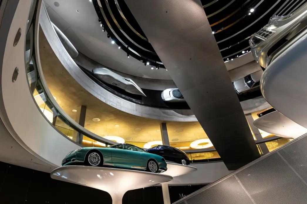 10. Audioguide Stuttgart. Das Mercedes-Benz Museum.