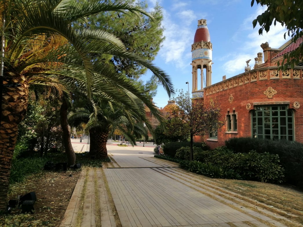 18. Audioguide Barcelona. Ehemaliges krankenhaus von Santa Creu