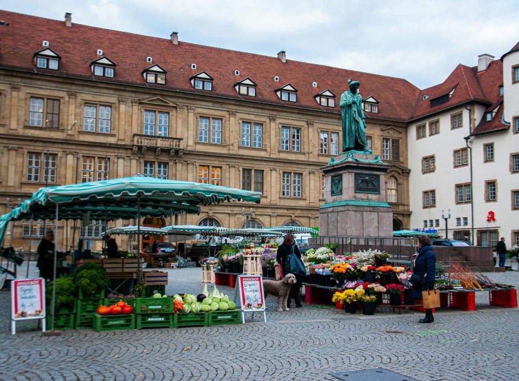4. Audioguide Stuttgart. Der Schillerplatz und die Alte Kanzlei.