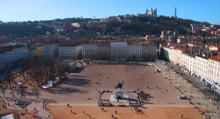 Audio guide Lyon -  Place Bellecour 1
