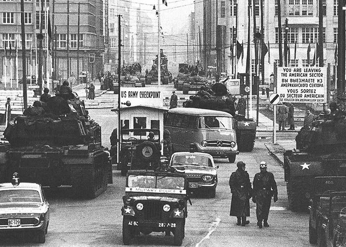 Audioguide von Berlin - Checkpoint Charlie